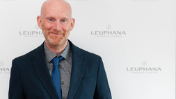 Neu an der Leuphana: Prof. Dr. Dave Abson – Glück statt Verschwendung