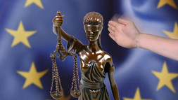 Journalist*innen und Aktivist*innen vor missbräuchlichen Zivilklagen schützen