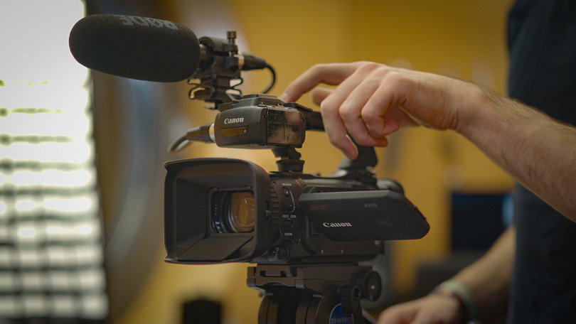 Videoproduktion im Bib-Videostudio