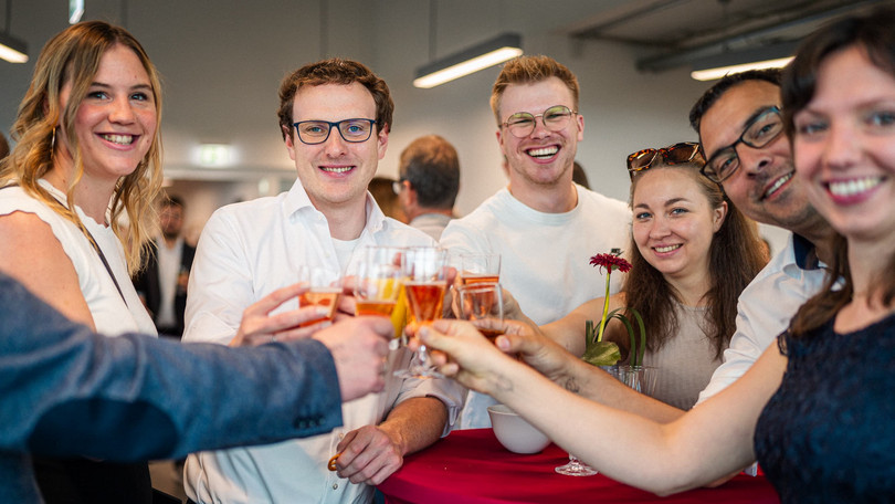 "Motivation und Gemeinschaft als Schlüssel zum Erfolg" – Graduationsfeier der Leuphana Professional School