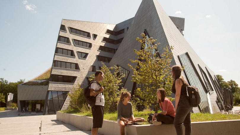 Leuphana Studierende auf dem ZG Gelände_01