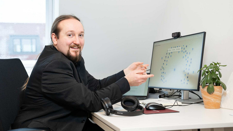 Neu an der Leuphana: Prof. Dr. Ricardo Usbeck – „KI ersetzt den Menschen nicht“