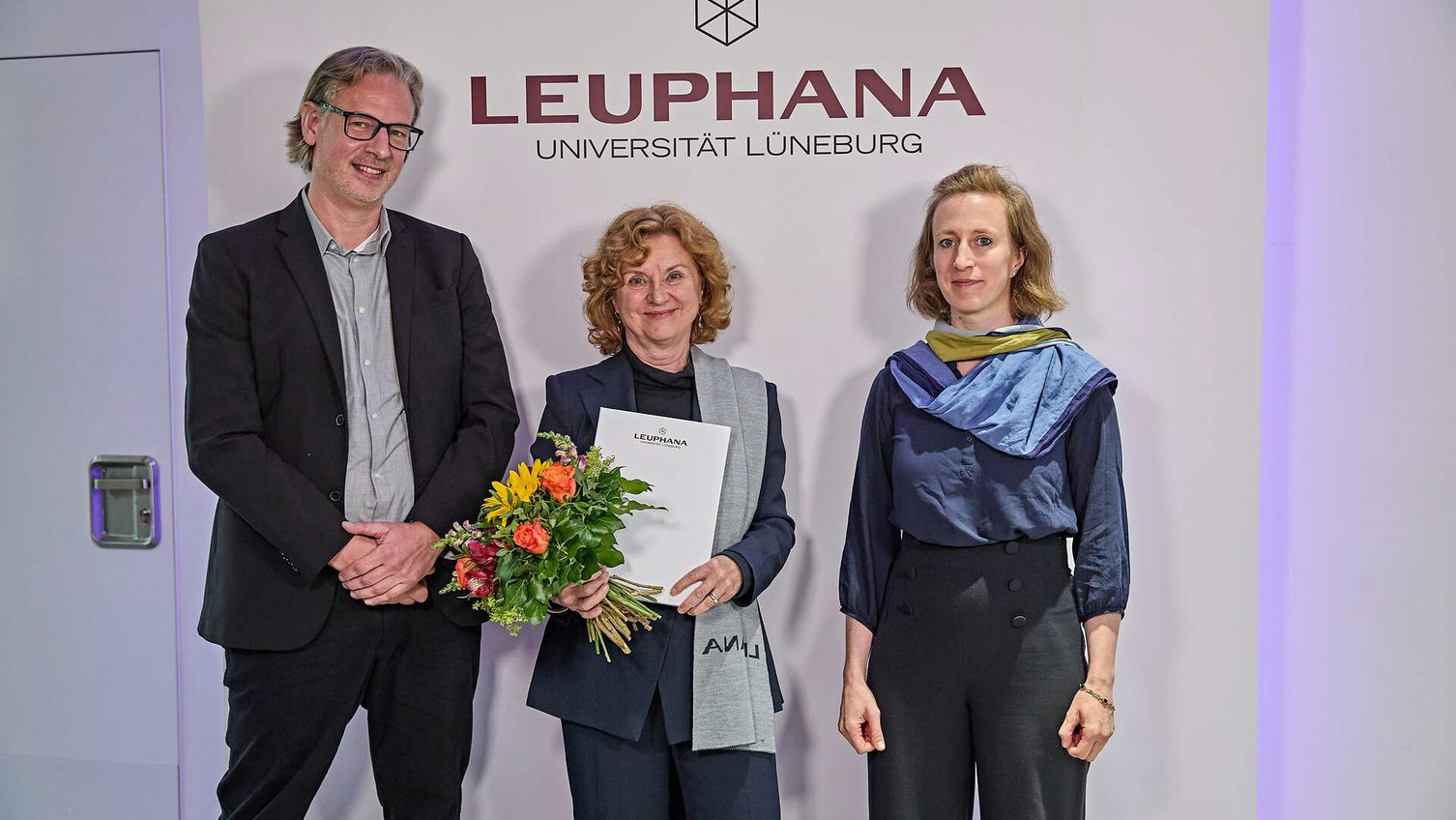 mit den Laudator*innen Astrid Kause und Timur Sevincer