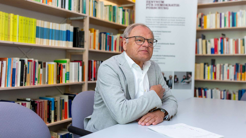 Porträt von Prof. Müller-Rommel