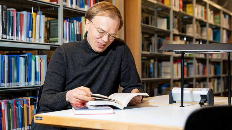 Neu an der Leuphana: Prof. Dr. Kevin Drews – Blick auf Ungesehenes