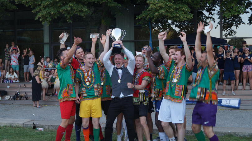 Campusliga strahlende Sieger:innen